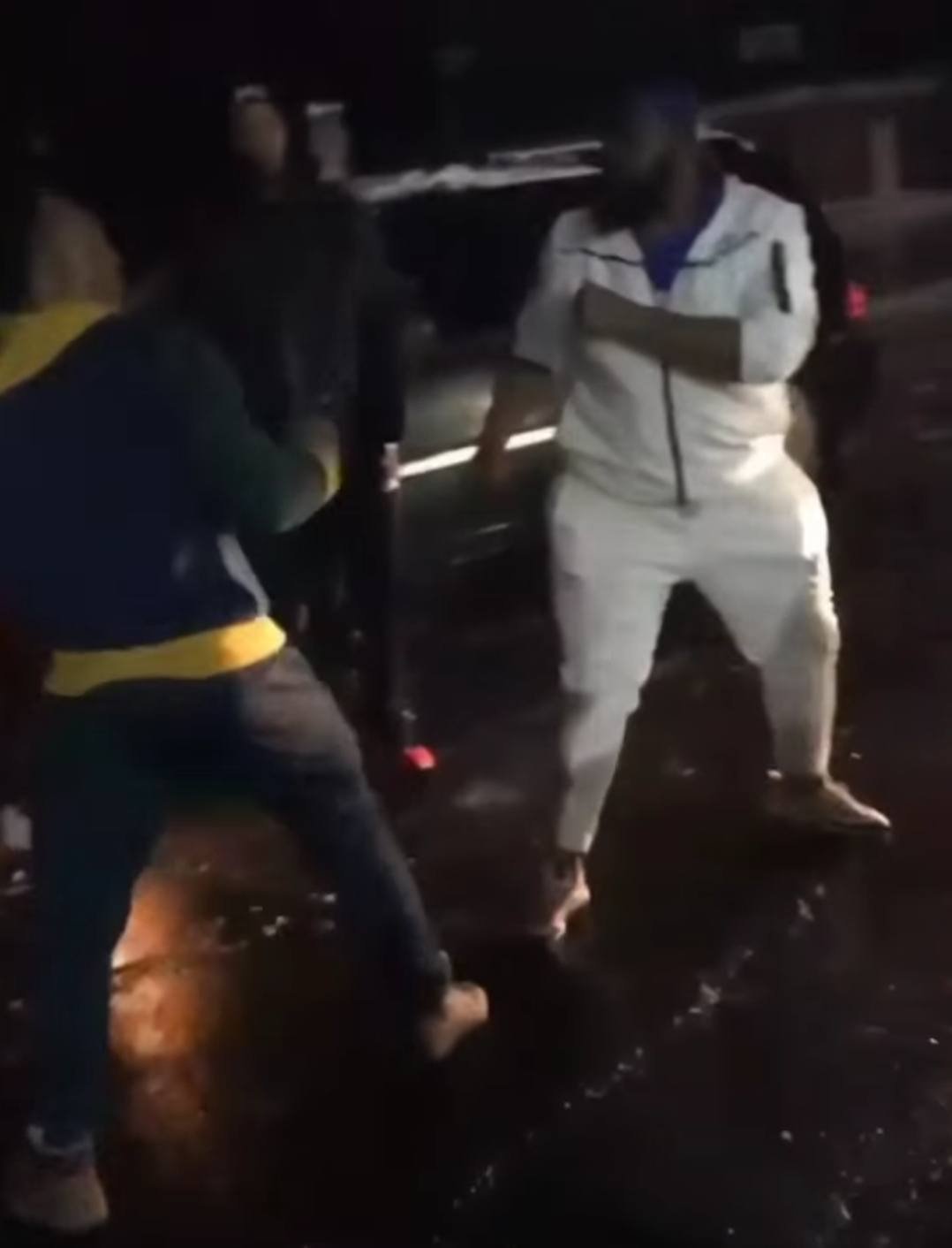 GLASS JAW: Skinny Guy Put Big Dude To Sleep With A Quick Right Hook